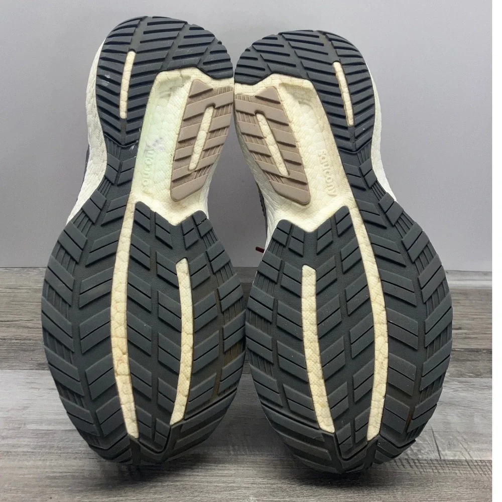 Saucony Triumph 18 Womens Running Shoes Gray Coral S10595-30 Size 7.5 PWRRUN+ - Picture 6 of 7